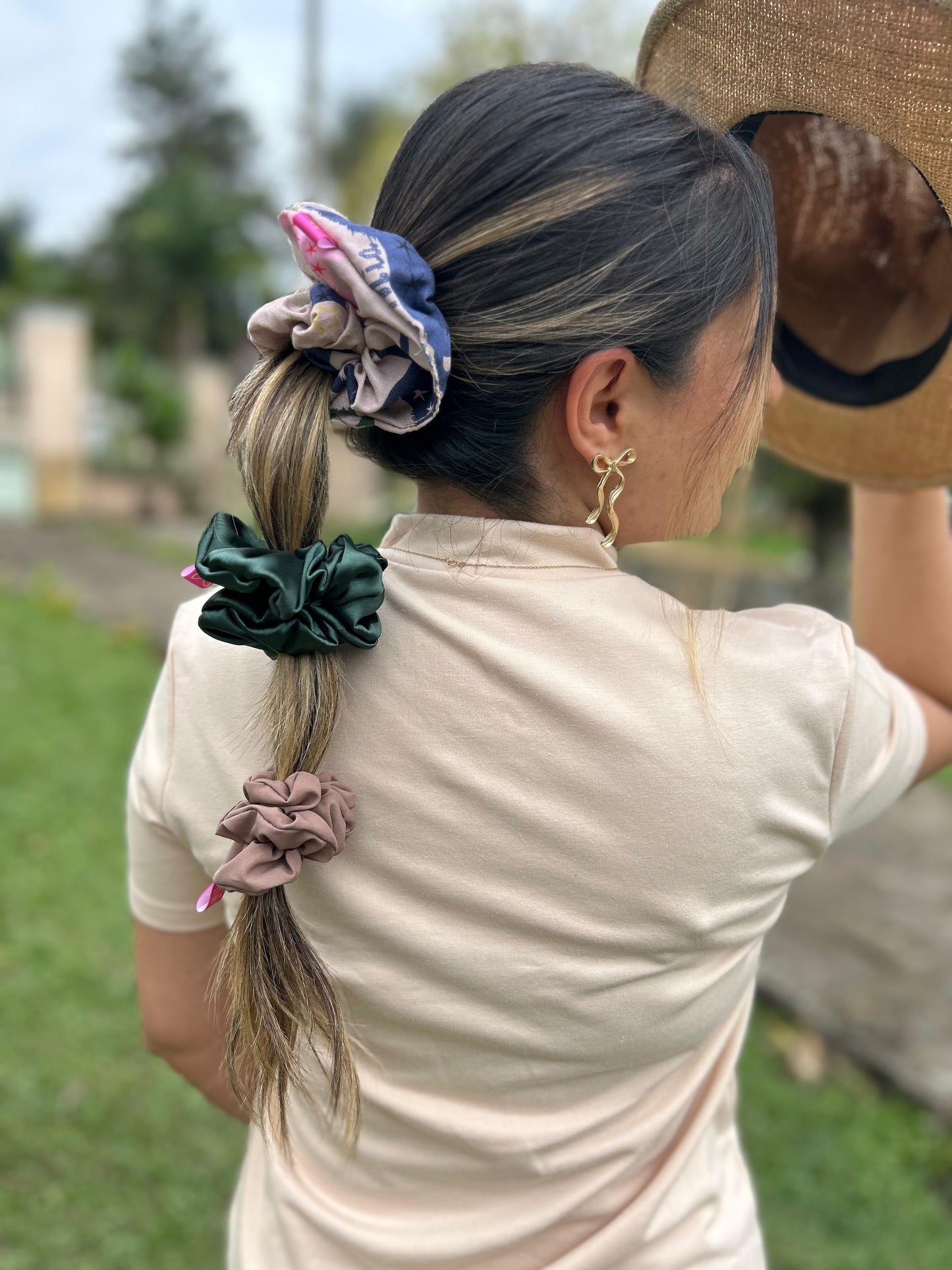 SET DE SCRUNCHIES X3