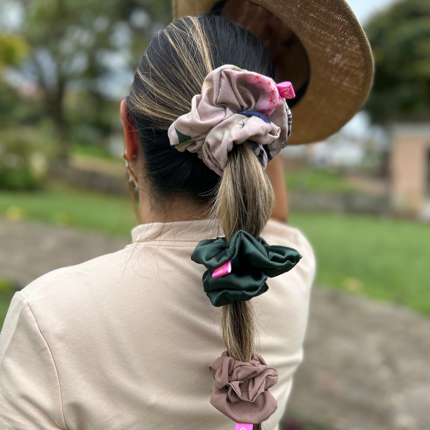 SET DE SCRUNCHIES X3