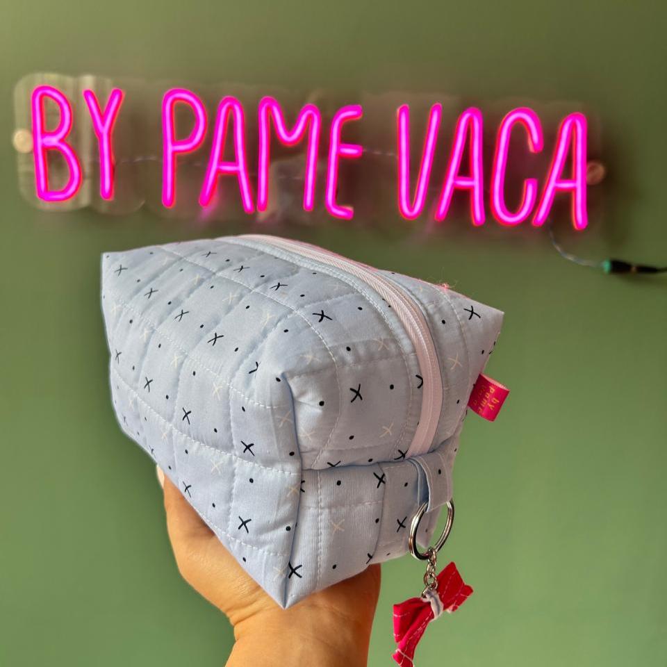 COSMETIQUERA MEDIANA