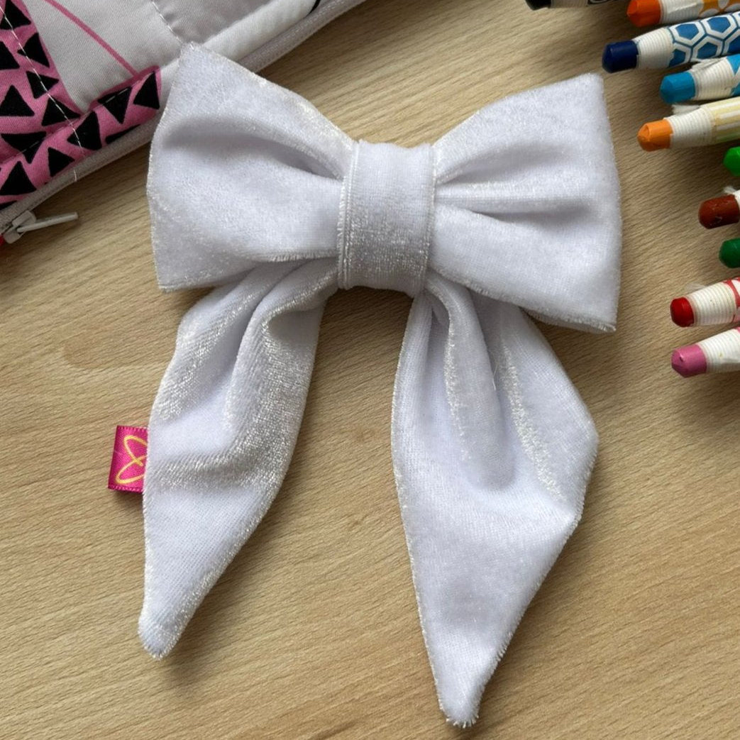 MOÑO - ALE NIÑA VELVET