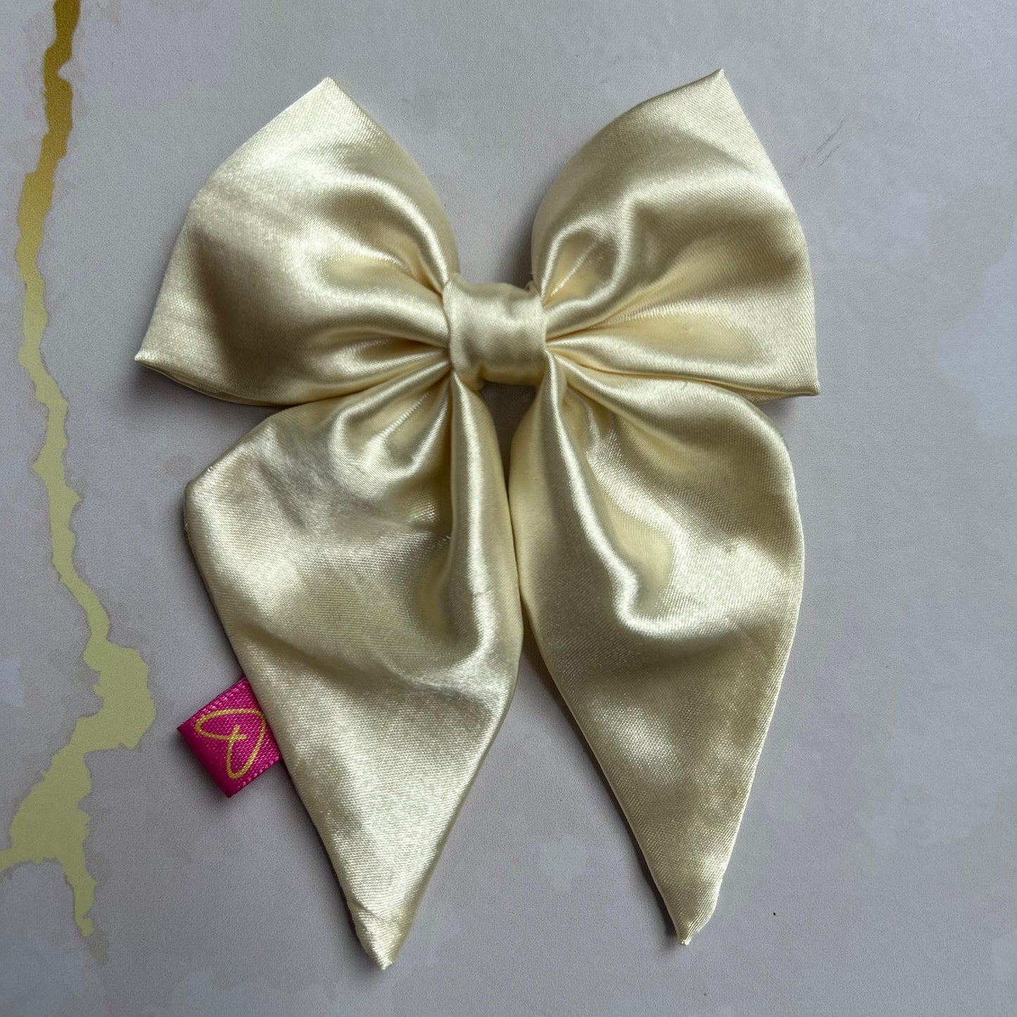 MOÑO ALE PEQUEÑO SATIN