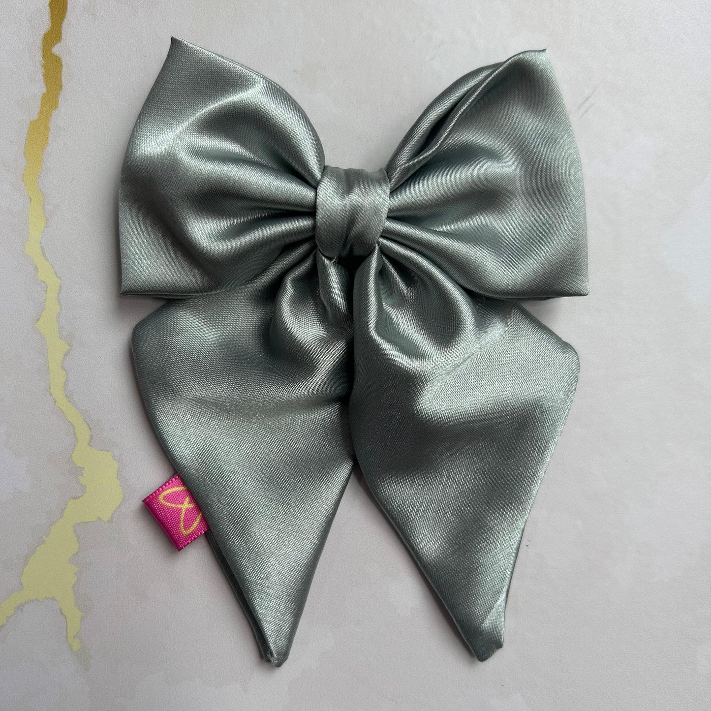 MOÑO ALE PEQUEÑO SATIN